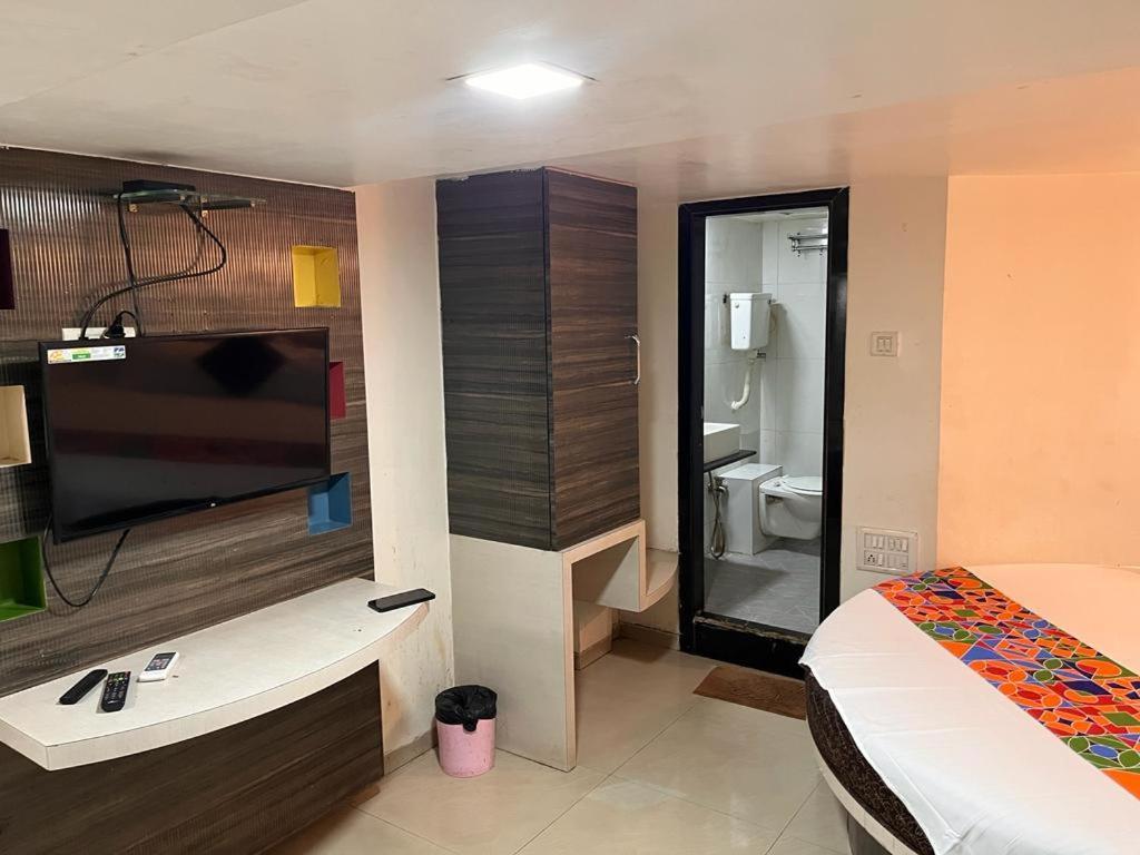 Hotel Havana ムンバイ エクステリア 写真